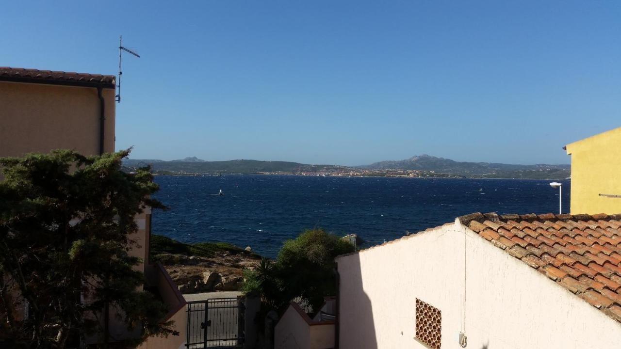 Casa Vacanze A Pochi Passi Dal Mare La Maddalena (Sassari) Exterior foto