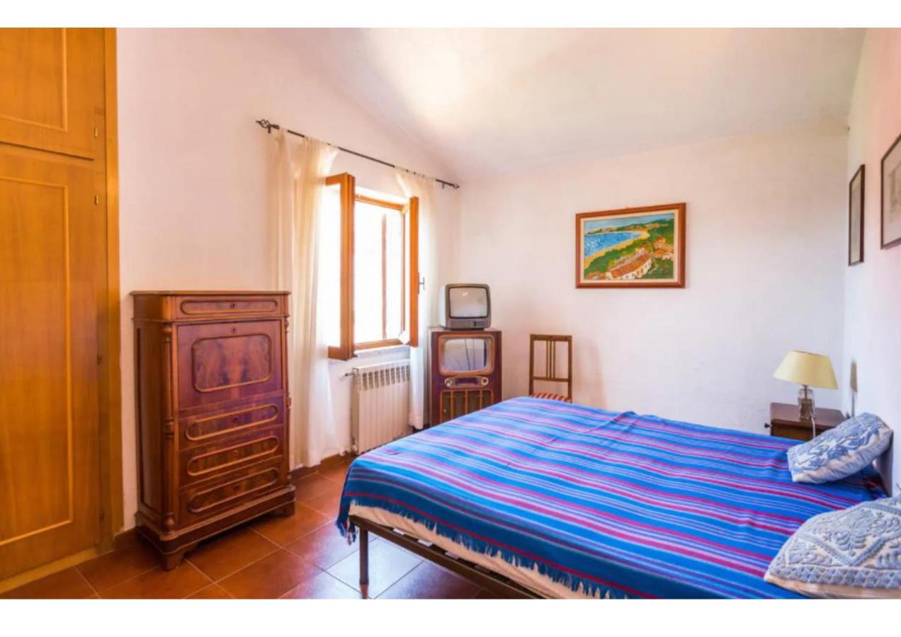 Casa Vacanze A Pochi Passi Dal Mare La Maddalena (Sassari) Exterior foto