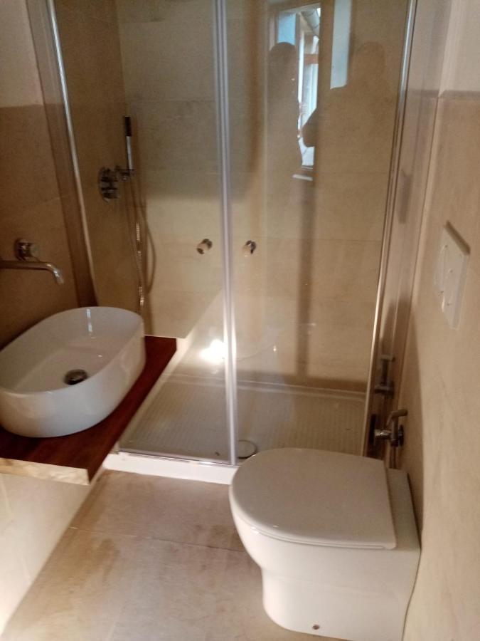Casa Vacanze A Pochi Passi Dal Mare La Maddalena (Sassari) Exterior foto